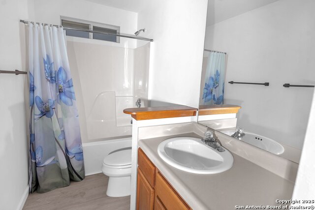 Image 15 of 23 For 612 Theissen E