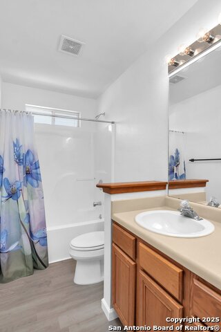 Image 16 of 23 For 612 Theissen E