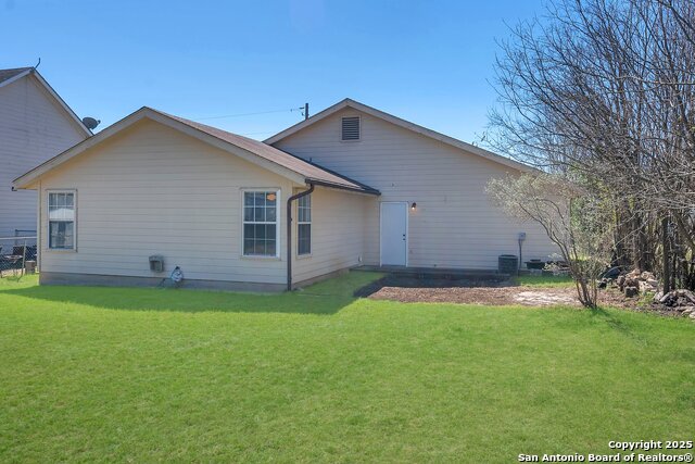 Image 20 of 23 For 612 Theissen E