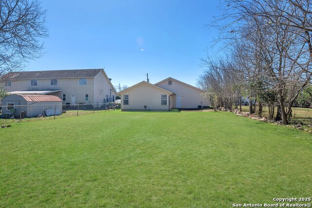 Image 21 of 23 For 612 Theissen E