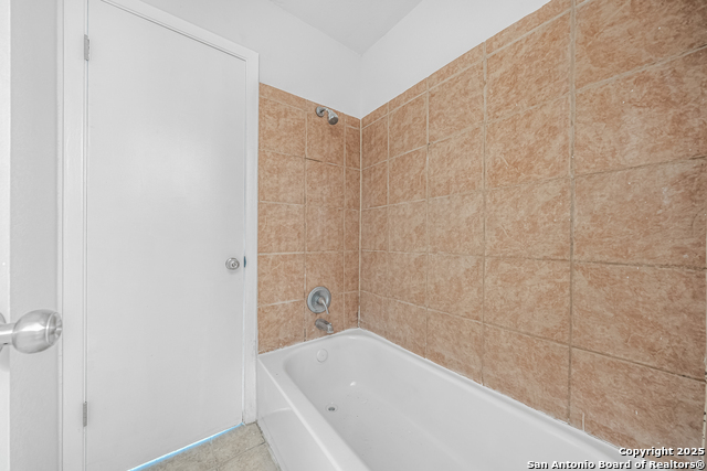 Image 25 of 33 For 5931 Glacier Sun