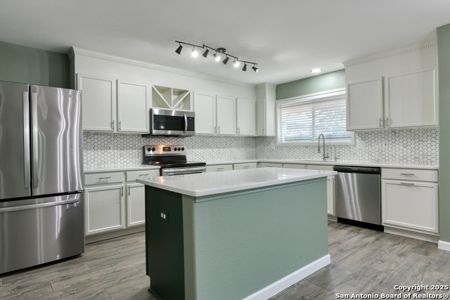 Image 10 of 33 For 15219 Spring Land