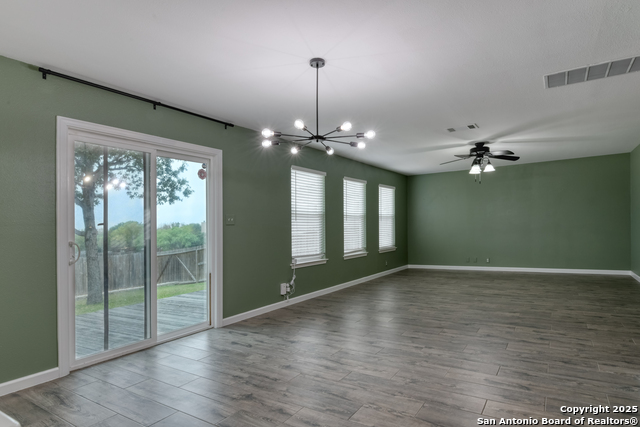 Image 7 of 33 For 15219 Spring Land