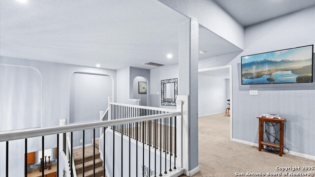 Image 20 of 38 For 325 Golden Bear Dr