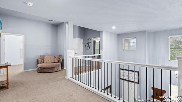 Image 21 of 38 For 325 Golden Bear Dr