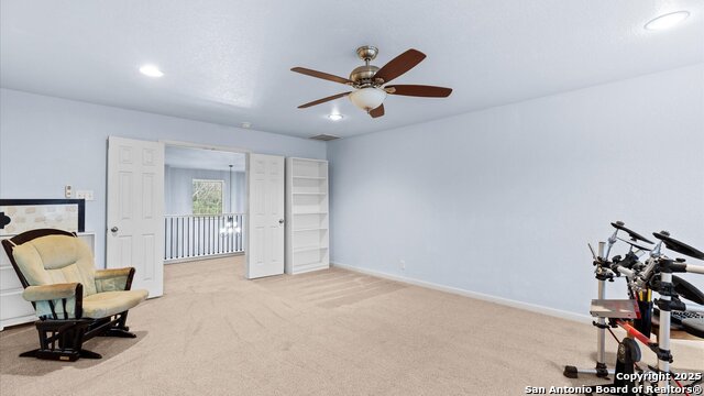 Image 23 of 38 For 325 Golden Bear Dr