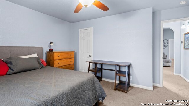 Image 28 of 38 For 325 Golden Bear Dr