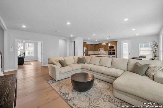 Image 12 of 33 For 349 Rhapsody