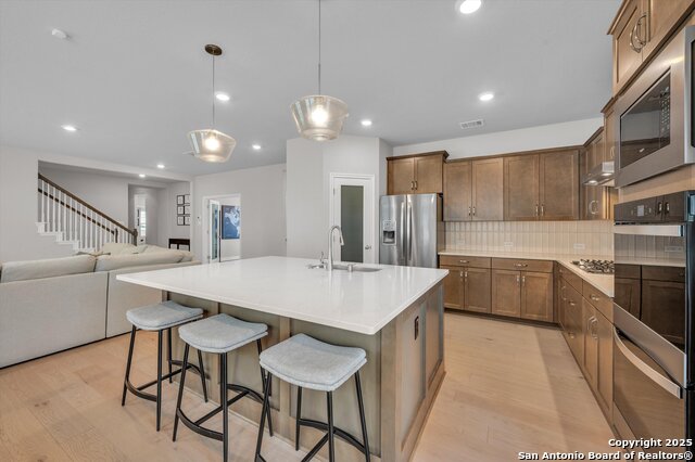 Image 17 of 33 For 349 Rhapsody