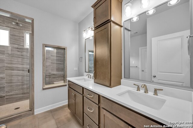 Image 21 of 33 For 349 Rhapsody