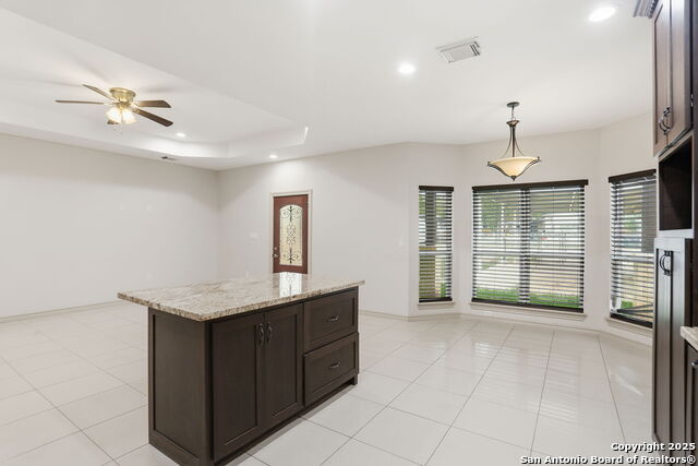 Image 16 of 32 For 5122 Gwenda Lea