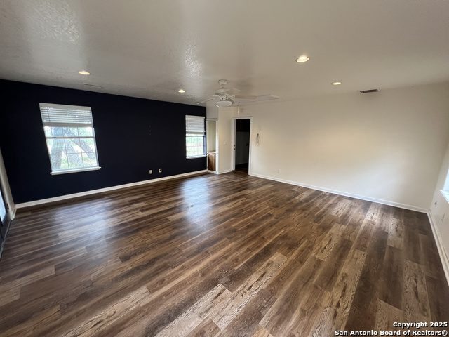 Image 20 of 25 For 6159 Fm 311  