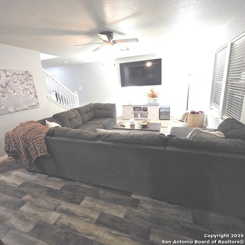 Image 6 of 22 For 10015 Del Lago