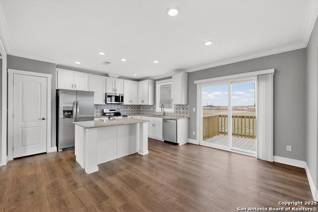 Image 10 of 50 For 173 Medina Verde