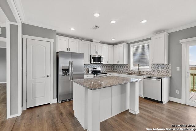 Image 12 of 50 For 173 Medina Verde