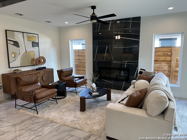 Image 16 of 51 For 108 Dowdy St