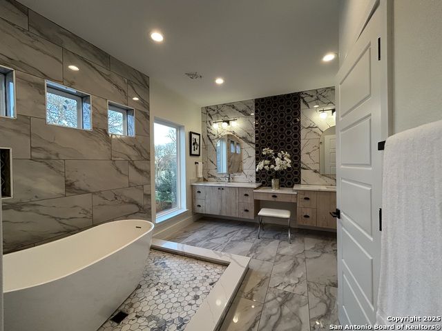 Image 29 of 51 For 108 Dowdy St