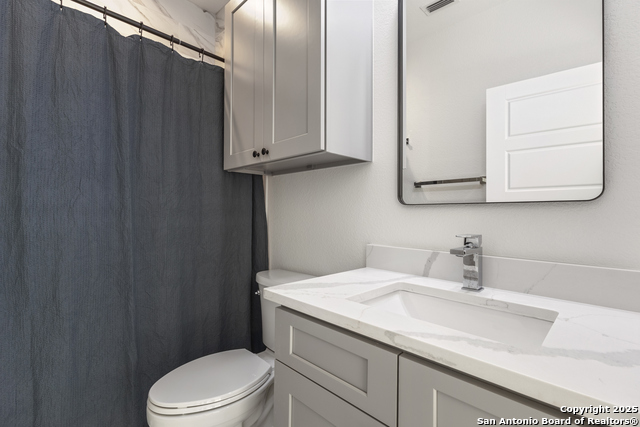 Image 34 of 51 For 108 Dowdy St