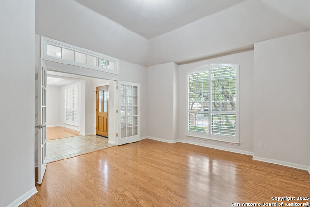 Image 13 of 72 For 17314 Fountain Bluff