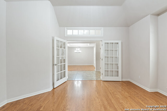 Image 14 of 72 For 17314 Fountain Bluff