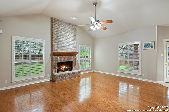 Image 19 of 72 For 17314 Fountain Bluff