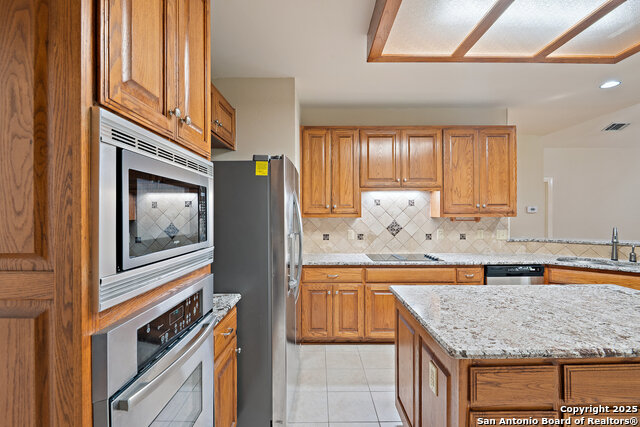 Image 25 of 72 For 17314 Fountain Bluff