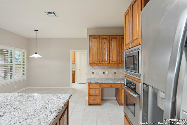 Image 26 of 72 For 17314 Fountain Bluff