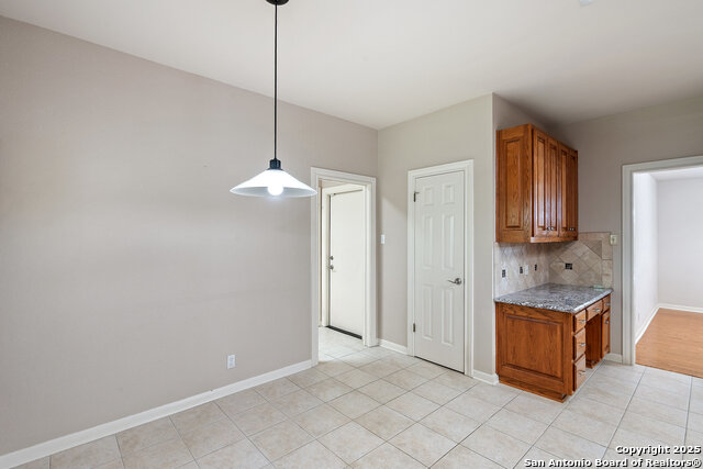 Image 32 of 72 For 17314 Fountain Bluff