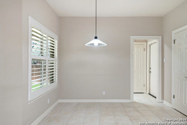 Image 34 of 72 For 17314 Fountain Bluff