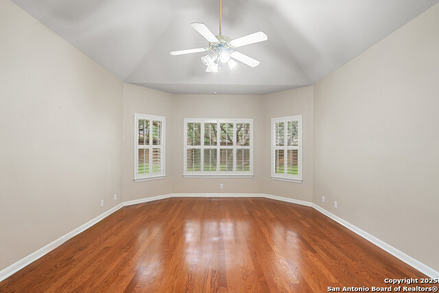 Image 36 of 72 For 17314 Fountain Bluff