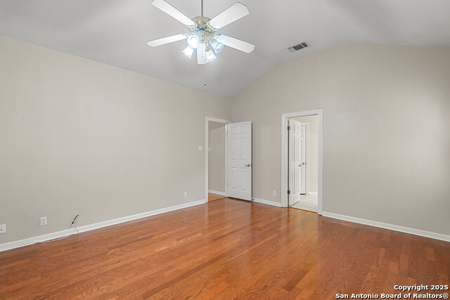 Image 37 of 72 For 17314 Fountain Bluff