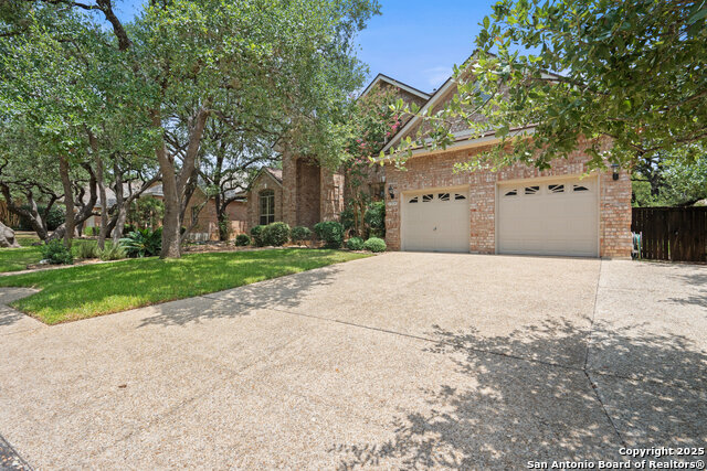 Image 4 of 72 For 17314 Fountain Bluff