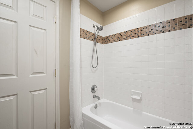 Image 44 of 72 For 17314 Fountain Bluff