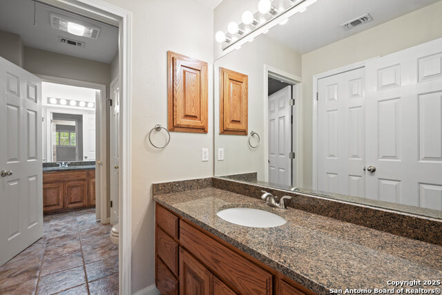 Image 45 of 72 For 17314 Fountain Bluff