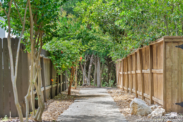 Image 67 of 72 For 17314 Fountain Bluff