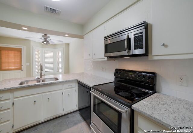 Image 11 of 28 For 2611 Eisenhauer Rd  1007