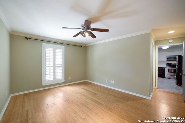 Image 5 of 28 For 2611 Eisenhauer Rd  1007