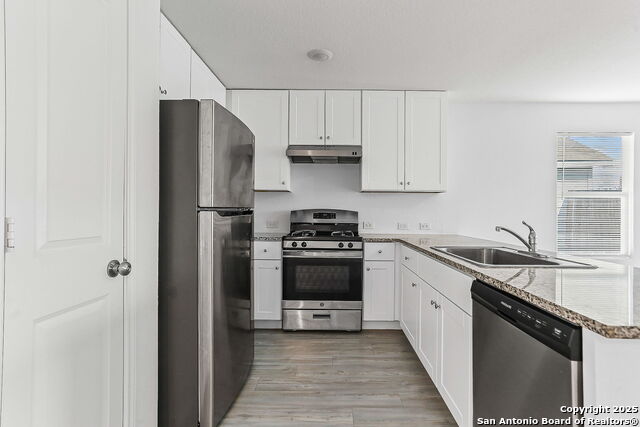 Image 2 of 15 For 2765 Green Finch