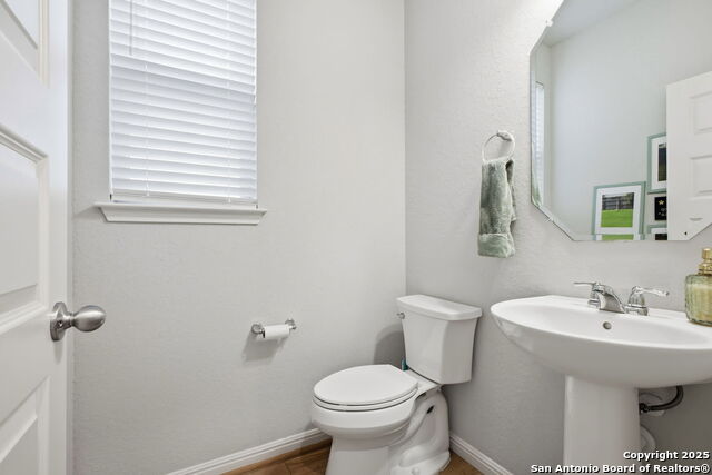 Image 12 of 29 For 11652 Folsom Pass