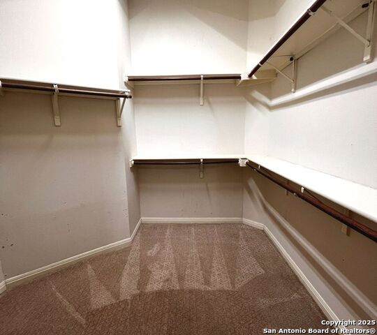 Image 12 of 31 For 11 Bedford Oaks