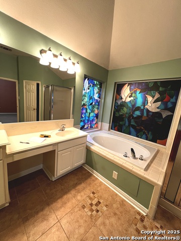 Image 14 of 31 For 11 Bedford Oaks