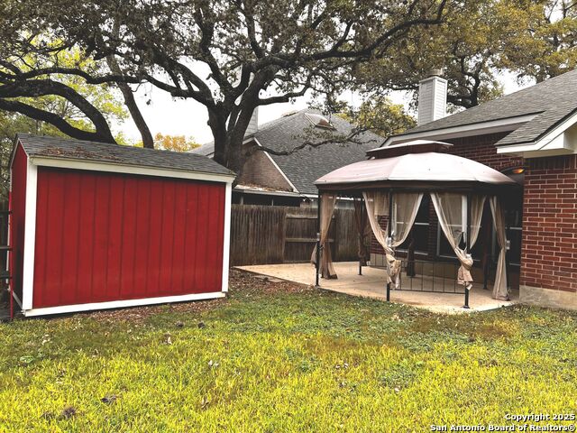 Image 18 of 31 For 11 Bedford Oaks