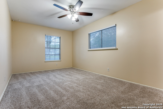 Image 16 of 25 For 10627 Rimcrest