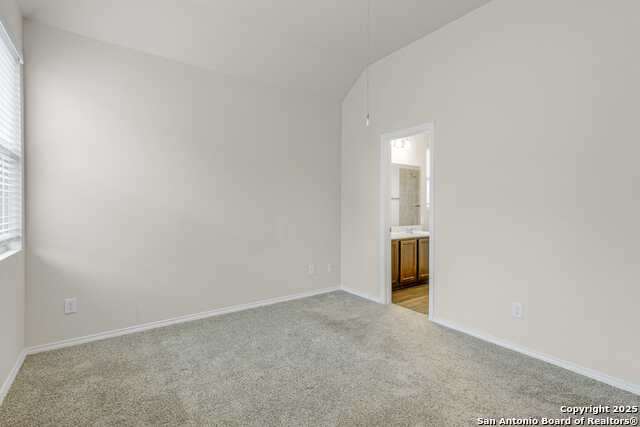 Image 14 of 28 For 10522 Green Rock