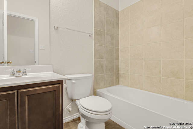 Image 21 of 28 For 10522 Green Rock