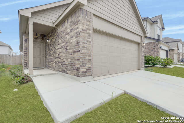 Image 3 of 28 For 10522 Green Rock