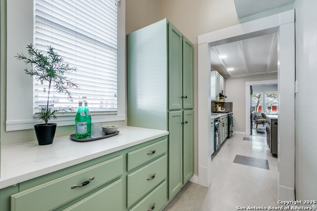 Image 10 of 28 For 922 Pine N 