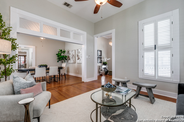 Image 7 of 28 For 922 Pine N 