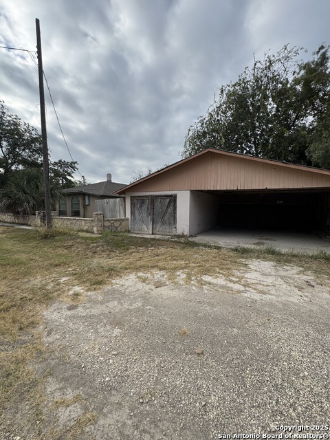 Image 17 of 17 For 407 Fort St N