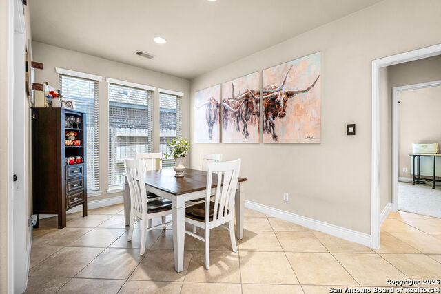 Image 15 of 41 For 2351 Oak Crossing